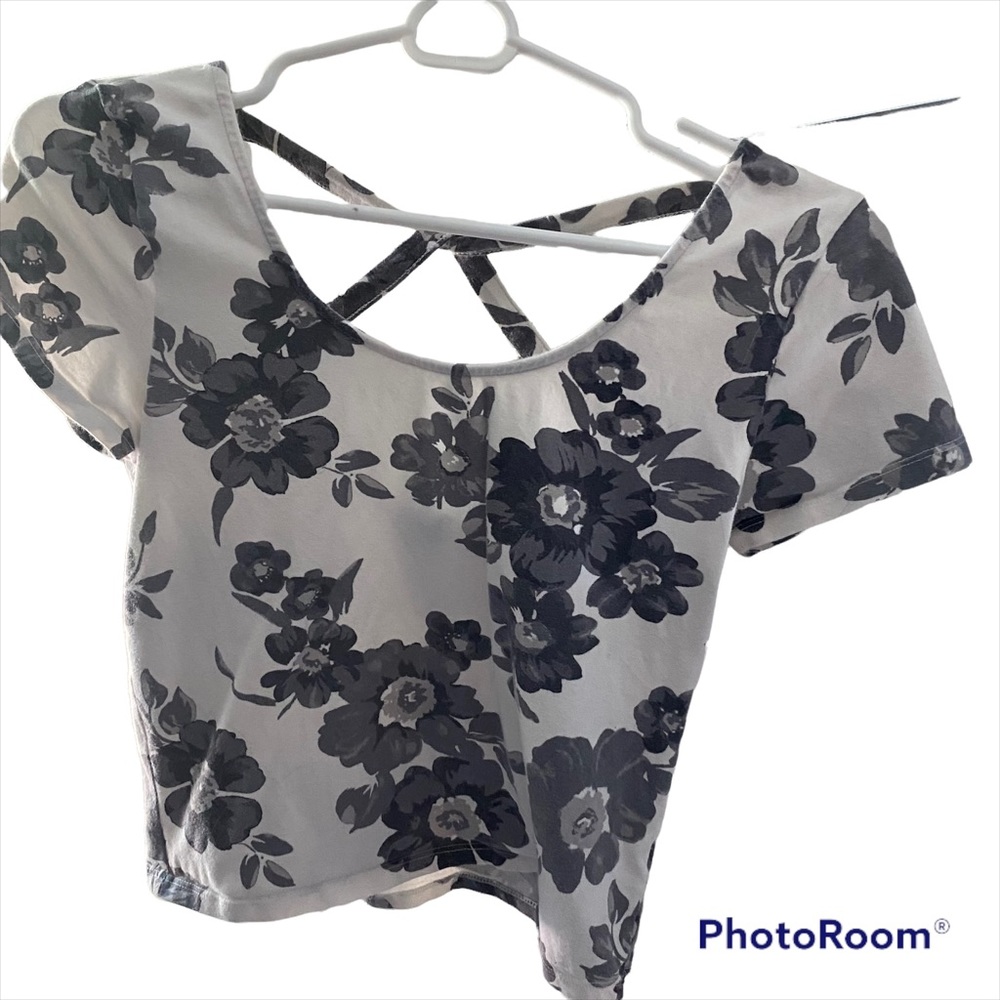 Floral print crop top size L